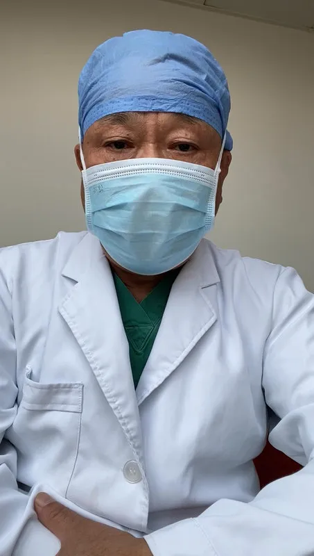 Dr. Yichen Xu (Oncologist)